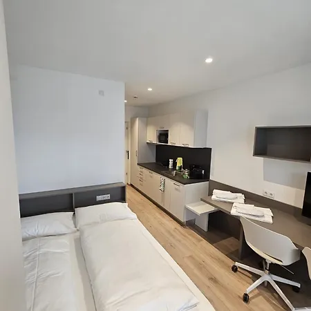 Ferrari Tower 아파트호텔