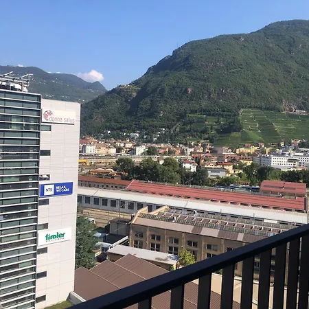 Ferrari Tower Hotel apartamentowy
